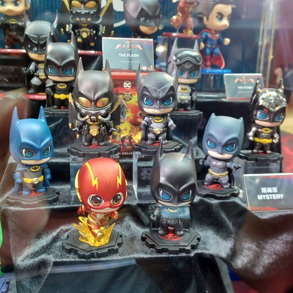 DC Comics x Hot Toys CBX120 THE FLASH Batman Cosbi