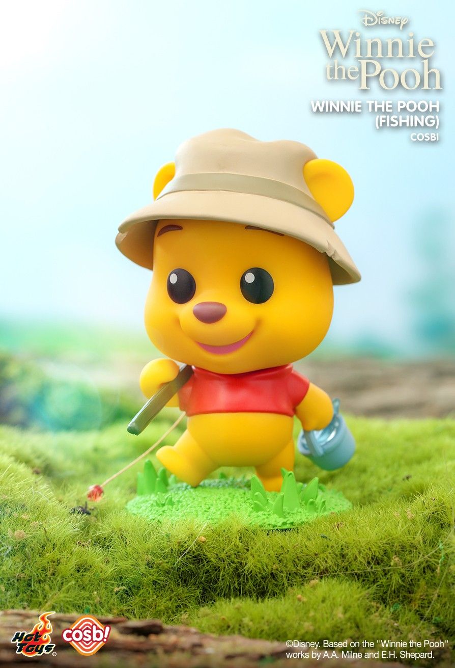Hot Toys x Disney CBX121 WINNIE THE POOH Cosbi Full box ( Case of 8pcs. )