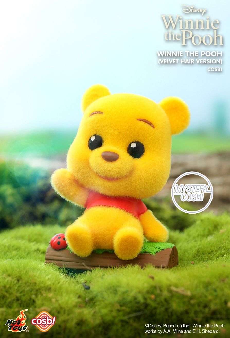 Hot Toys x Disney CBX121 WINNIE THE POOH Cosbi Full box ( Case of 8pcs. )