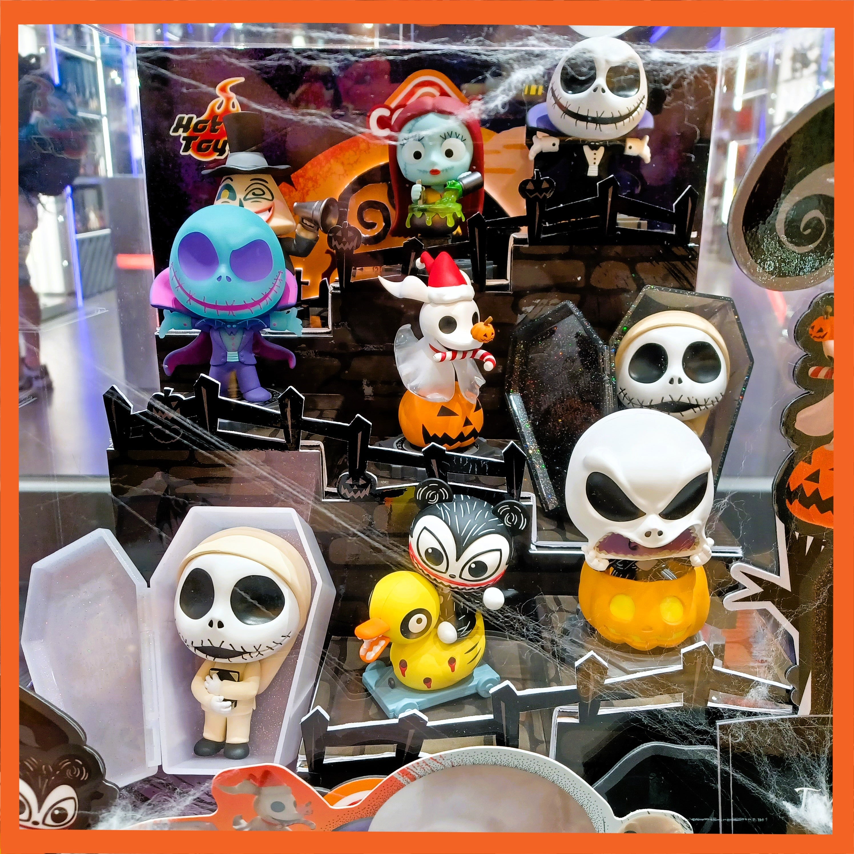 Hot Toys CBX219 The Nightmare Before Christmas Series 2 Cosbi Full Box (Case of 8pcs.)