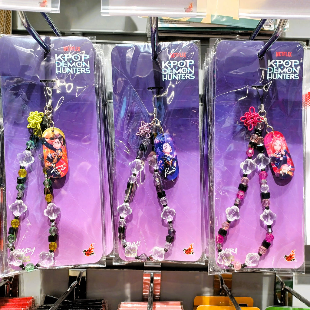 Hot Toys x Netflix K-Pop Demon Hunters ( RUMI, MIRA, ZOEY ) Phone Strap
