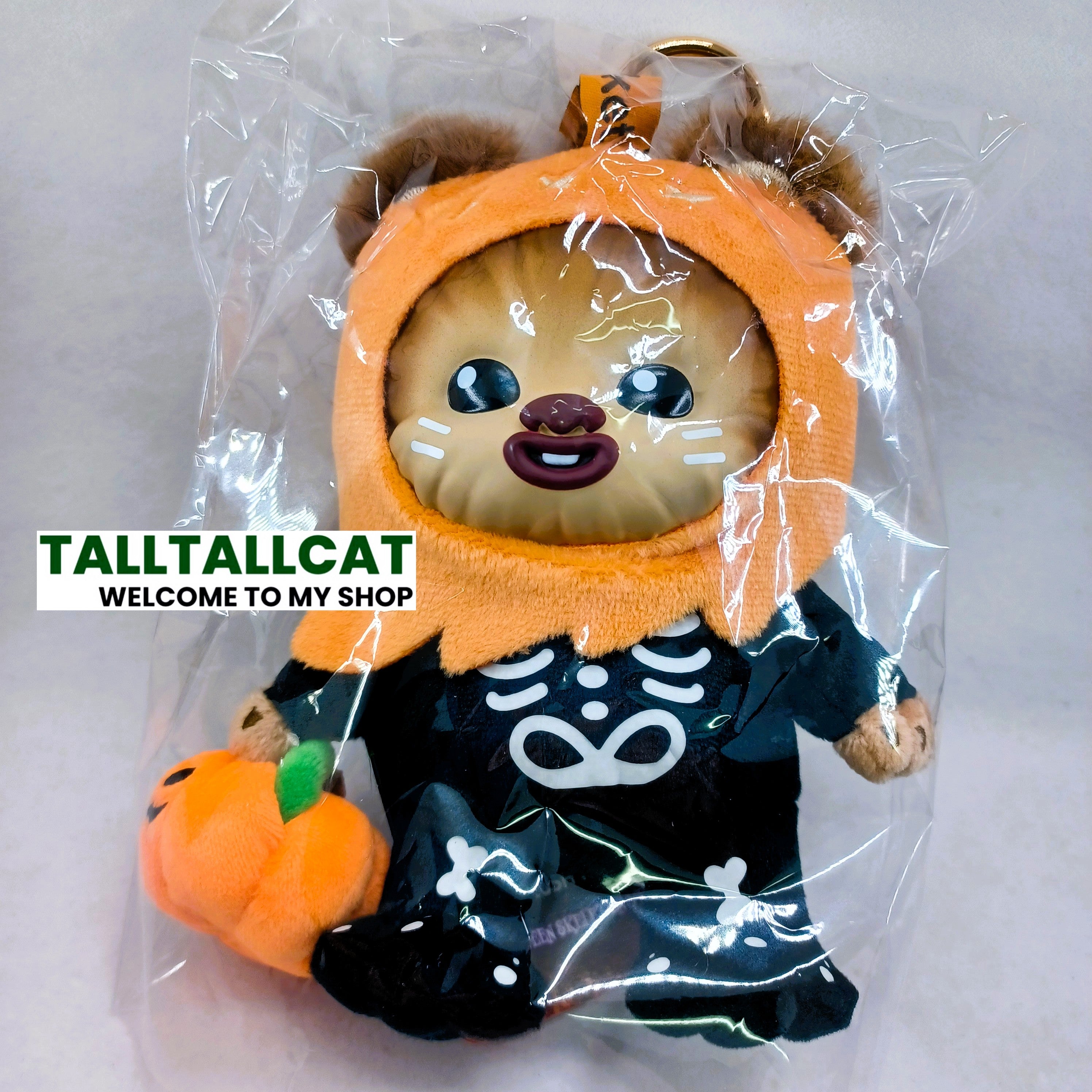Hot Toys Disney Star Wars Ewoks Wicket & Grogu (Halloween) Cosbi Plush Keychain